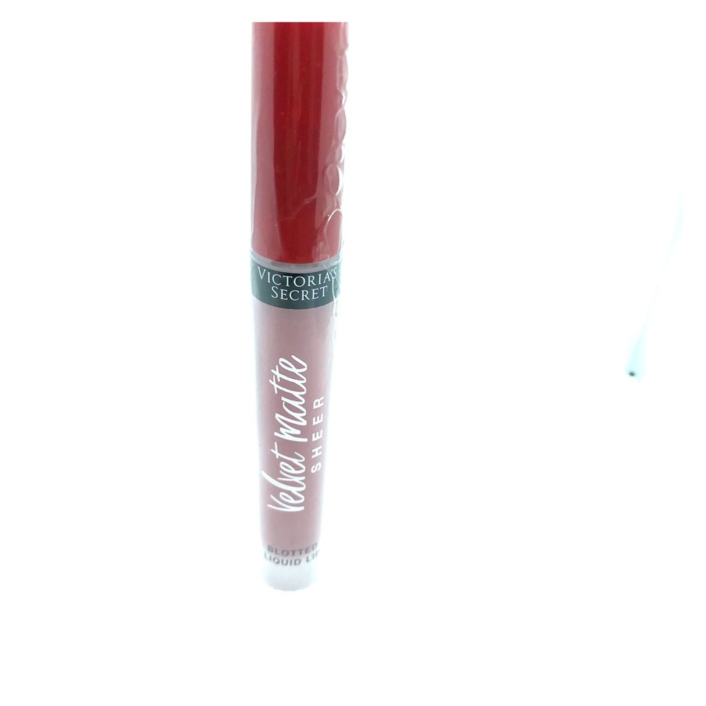 VS Velvet Matte Sheer